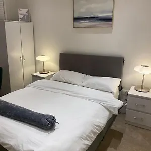 https://ij-suites.brighton-hotels-england.com
