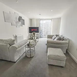 https://apt-cosy-1bedroom-in-greenwich-cutty-sark.cambridgehotelsuk.com